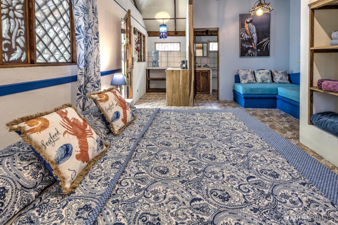Casa Violeta Beach House In Пунта Ува Екстериор снимка